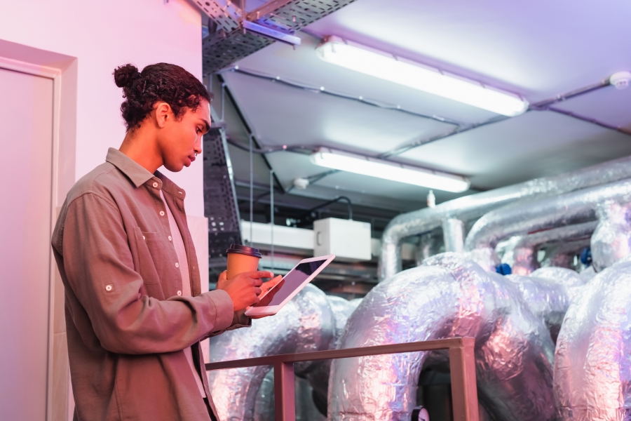 hvac-technician-with-digital-tablet.jpg